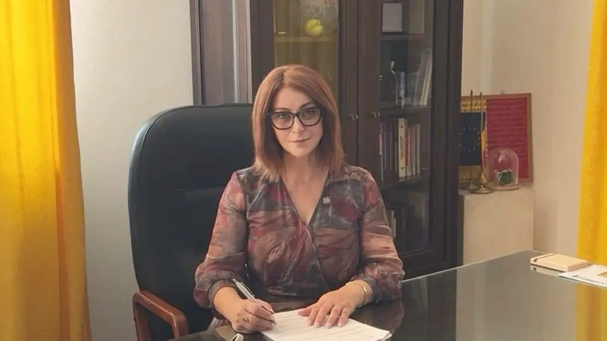 Dumitrina Mitrea, deputată AUR de Neamț, la birou